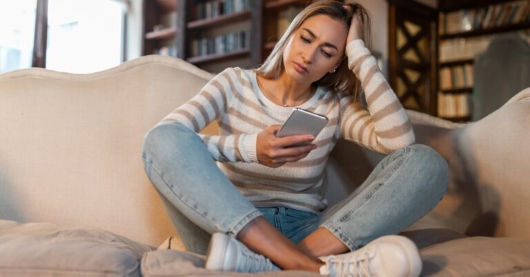 Teikumi, kurus mēdz teikt cilvēki, kuri, iespējams, piedzīvojuši attīstības traumu un ir ārkārtīgi piesardzīgi